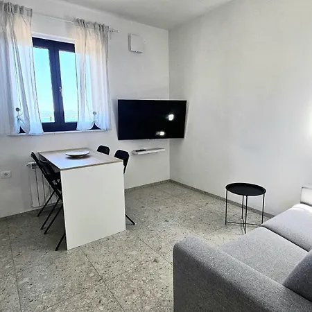 Zusterna Seaside Apartman *