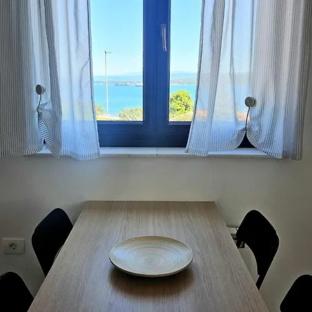 Zusterna Seaside Apartman *