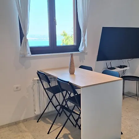 Apartman Seaside Apartment Koper With Free Parking 1