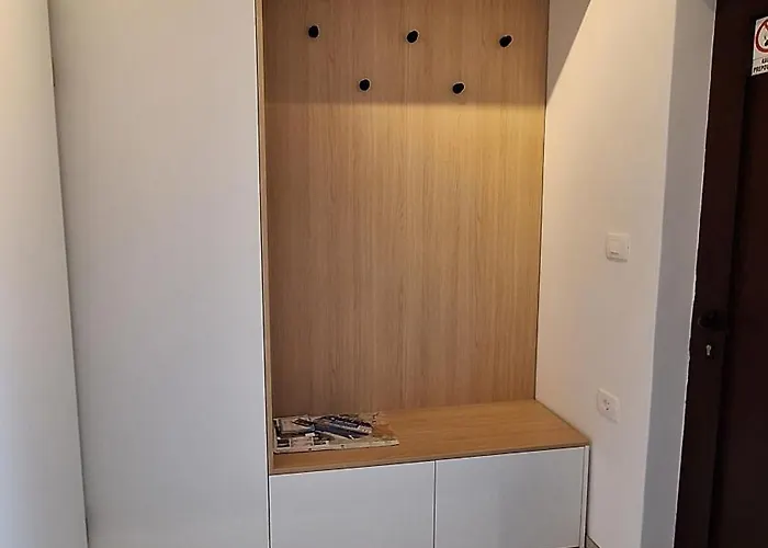 Seaside With Free Parking 1 *