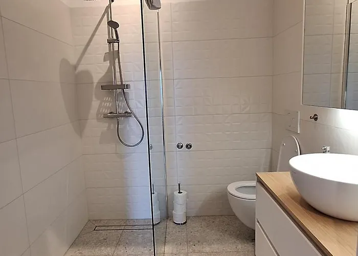 Διαμέρισμα Seaside With Free Parking 1 *